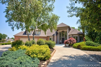 8608 Woodruff Dr SW, Byron Center, MI 49315