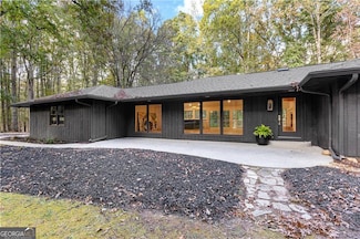 150 Melody Ln, Fayetteville, GA 30215