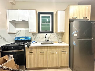 948 W Side Ave Unit 2, Jersey City, NJ 07306