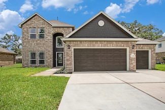 2239 Lakewood Dr, West Columbia, TX 77486