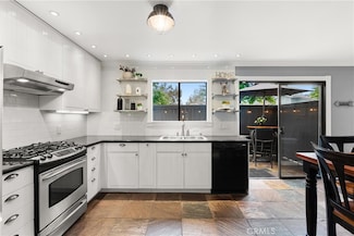 1205 Las Arenas Way Unit 3, Costa Mesa, CA 92627