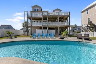 204 Gysgt D W Boatman Dr, North Topsail Beach, NC 28460