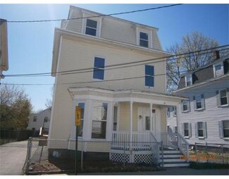 22 Nichols St, Haverhill, MA 01830