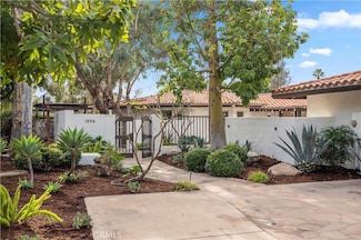 1596 SE Skyline Dr, Santa Ana, CA 92705