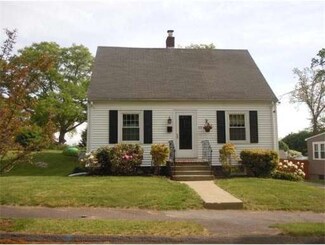 45 Stark Ave, Wakefield, MA 01880