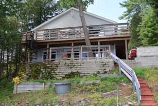 74 W 4th St, North Berwick, ME 03906