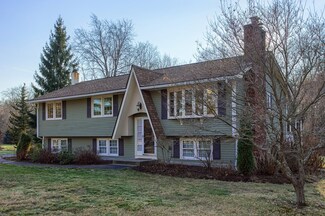 56 Brundrett Ave, Andover, MA 01810