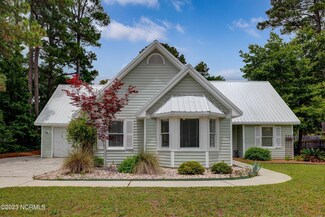 306 Hidden Valley Rd, Wilmington, NC 28409
