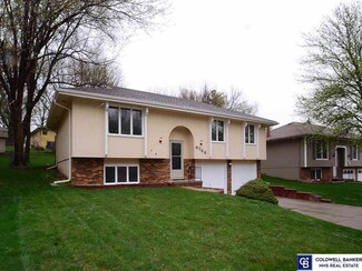 6768 S 75th Ave, Omaha, NE 68127