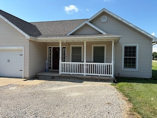 34 Woolery Dr, Neoga, IL 62447