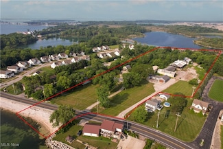 828-902 E Main St, Lakeside Marblehead, OH 43440