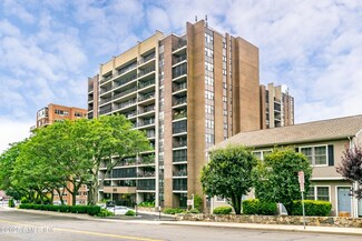 44 Strawberry Hill Ave Unit 11L, Stamford, CT 06902
