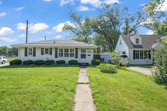 3723 Wright St, Des Moines, IA 50316
