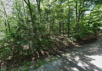 10 Mena Dr, Cherokee Village, AR 72529