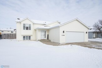 1146 9th Ave W, West Fargo, ND 58078