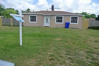 6124 Plunkett St, Hollywood, FL 33023