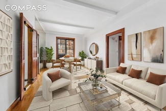 150 E 49th St Unit 9D, New York, NY 10017