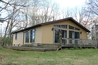 486 19th St, Otsego, MI 49078
