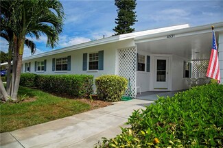 4531 Independence Dr, Bradenton, FL 34210