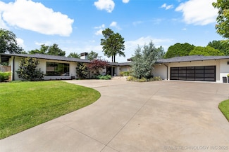 2706 E 39th Place, Tulsa, OK 74105