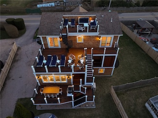 81 S Pier Rd, Narragansett, RI 02882