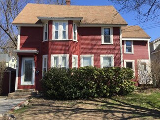 101 Mcduffie St, Manchester, NH 03102
