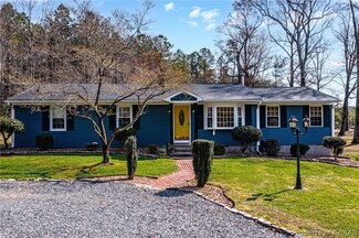 264 Nugent Ln, Weems, VA 22576