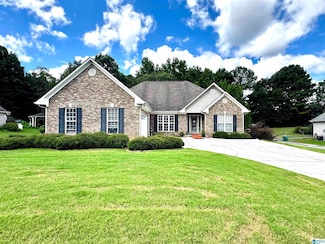 860 Deerbrook Dr, Gardendale, AL 35071