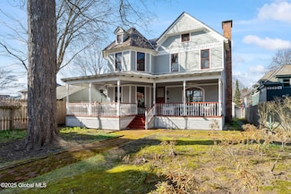 69 Union Ave, Saratoga Springs, NY 12866