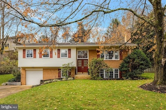 9527 Center St, Vienna, VA 22181