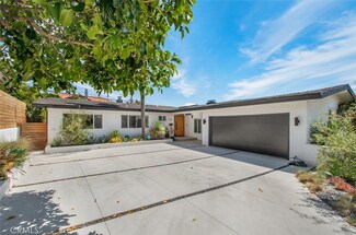 5516 S Holt Ave, Los Angeles, CA 90056