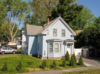 352 Bishop St, Framingham, MA 01702