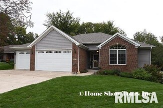 201 8th Ave, Hampton, IL 61256