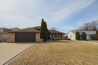 8610 Normandy Ave, Burbank, IL 60459