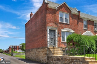 6635 Hollis St, Philadelphia, PA 19138