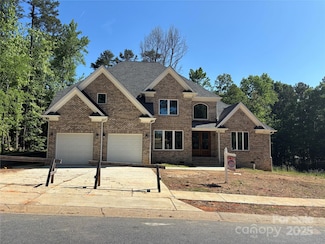 2418 Lexington Approach Dr, Charlotte, NC 28262
