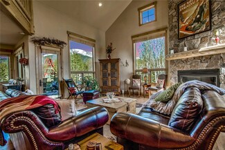 40 Black Bear Ct, Silverthorne, CO 80498