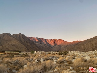 2335 Winter Sun Dr, Palm Springs, CA 92262