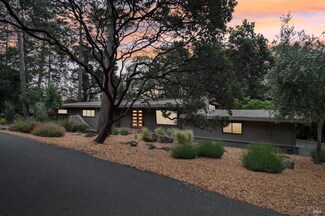 1562 Manzanita Ave, Santa Rosa, CA 95404