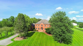 599 Woods Edge Dr, London, KY 40741