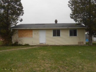 1181 Beverly Ct, Benton Harbor, MI 49022