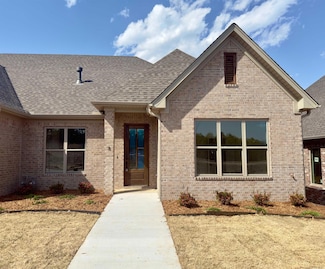 8 Driftwood Ln, Little Rock, AR 72223
