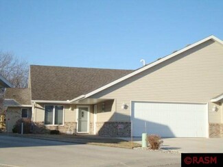 133 Shamrock Dr, Mankato, MN 56001