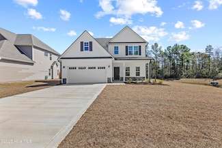 155 Oyster Landing Dr, Sneads Ferry, NC 28460