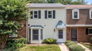 320 Oak Arbor Ln, Winston Salem, NC 27104