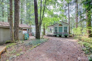 42 6 Riverside Dr, Deming, WA 98244