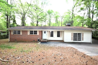 145 Deerpath St, Ozark, AL 36360