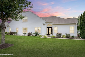 2 Moet Ct, Manchester Township, NJ 08759