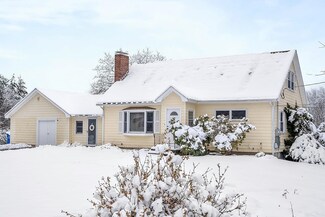 83 Litchfield Rd, Londonderry, NH 03053