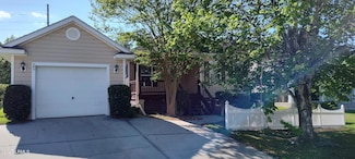 25 Kings Cross Ct, Beaufort, SC 29902